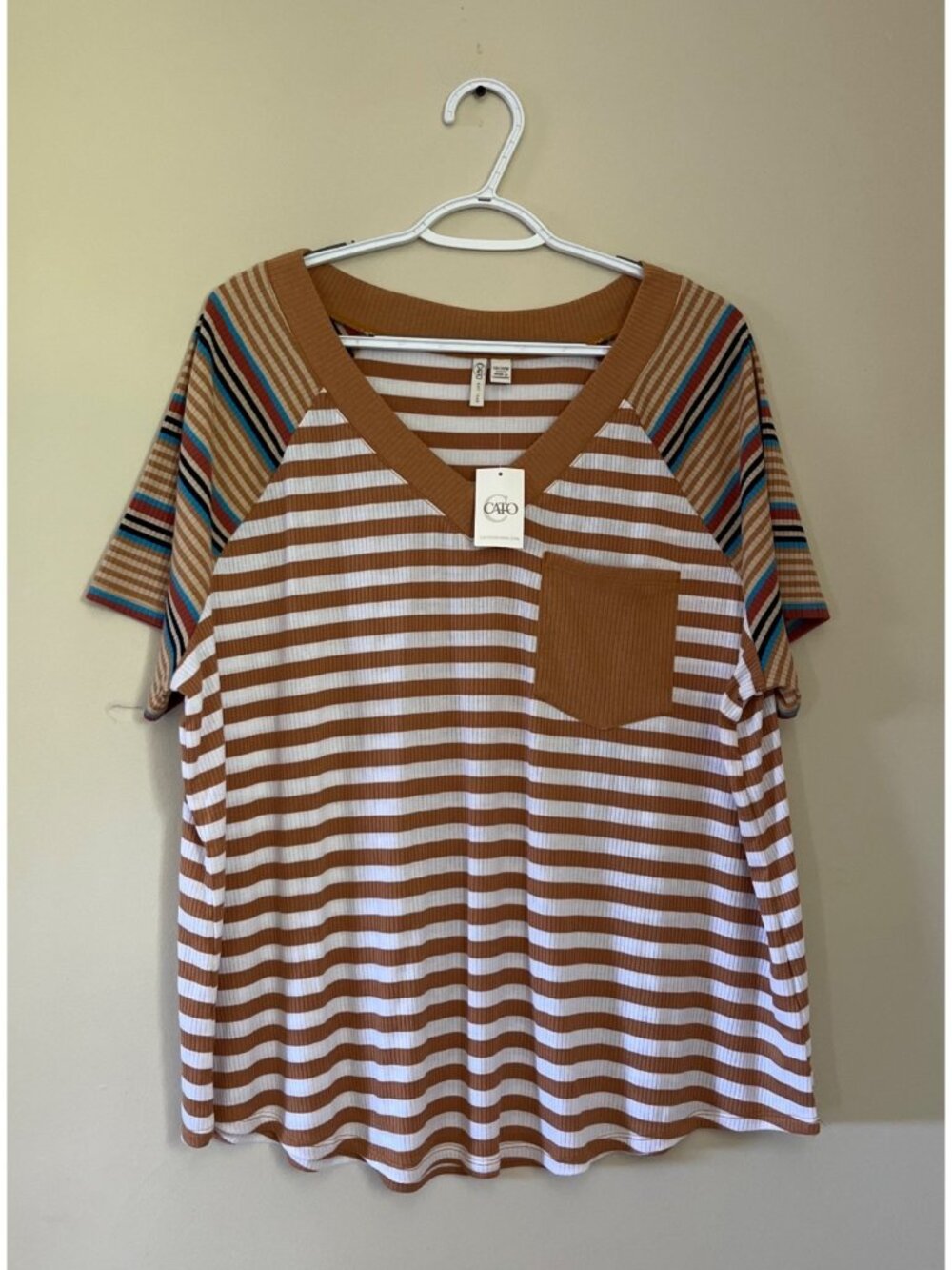 NWT Cato Womens 18/20W Brown And White Striped Short Sleeve T-Shirt V-Neck